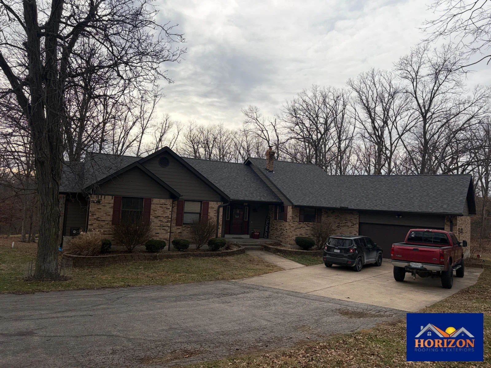 Roof repair vs replacement Dardenne Prairie
