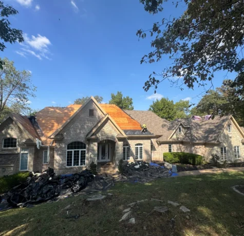 how much insurance pays for roof replacement