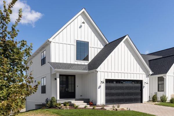 Hardie® Panel Vertical Siding